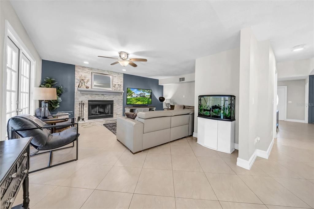 For Sale: $840,000 (3 beds, 2 baths, 2184 Square Feet)