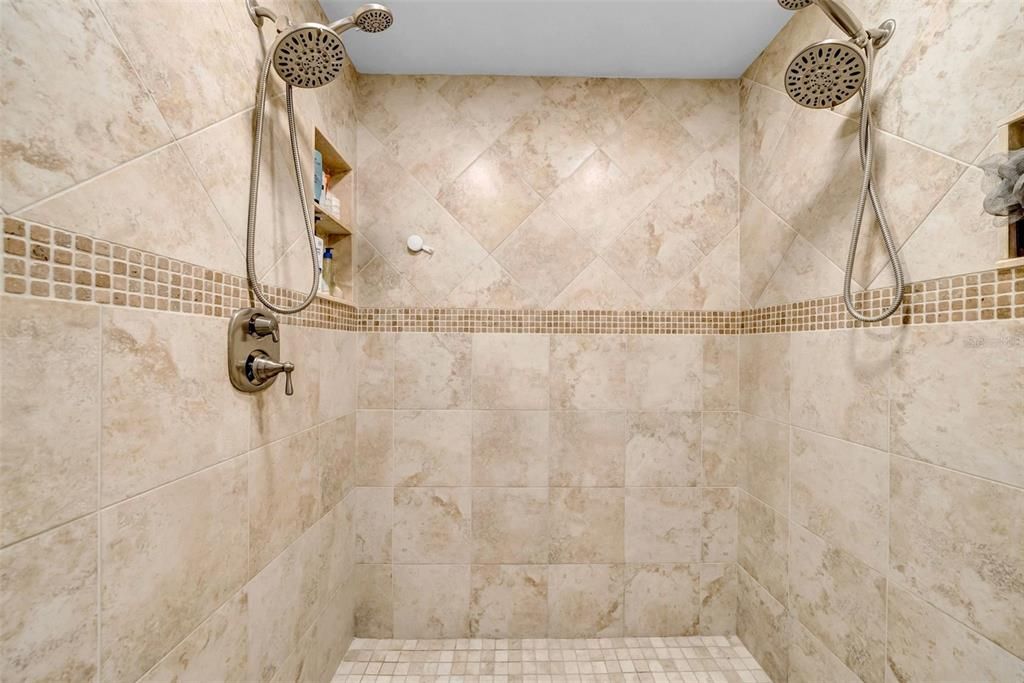 For Sale: $840,000 (3 beds, 2 baths, 2184 Square Feet)