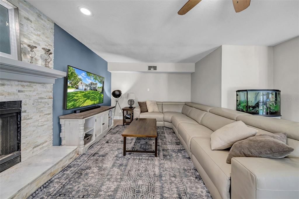 For Sale: $840,000 (3 beds, 2 baths, 2184 Square Feet)