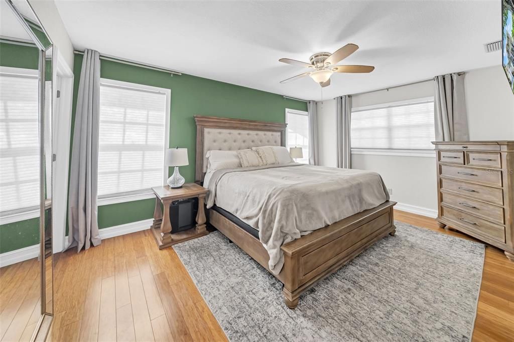 For Sale: $840,000 (3 beds, 2 baths, 2184 Square Feet)