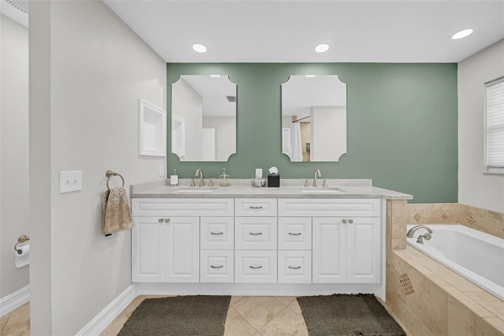 For Sale: $840,000 (3 beds, 2 baths, 2184 Square Feet)