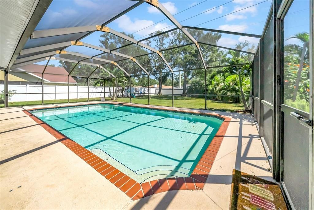 For Sale: $840,000 (3 beds, 2 baths, 2184 Square Feet)