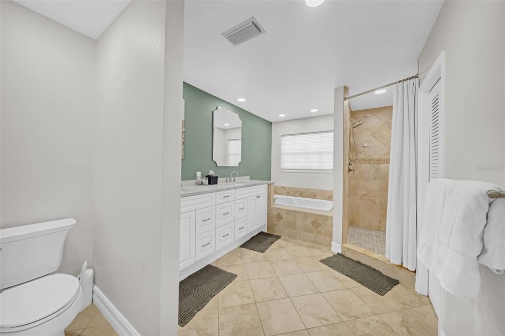 For Sale: $840,000 (3 beds, 2 baths, 2184 Square Feet)