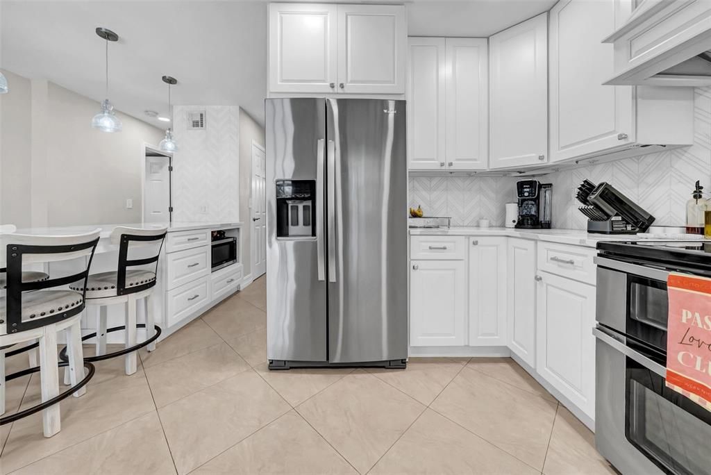 For Sale: $840,000 (3 beds, 2 baths, 2184 Square Feet)