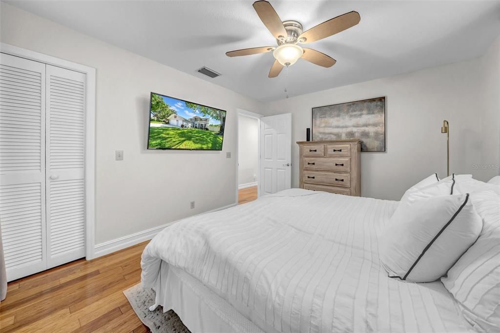 For Sale: $840,000 (3 beds, 2 baths, 2184 Square Feet)