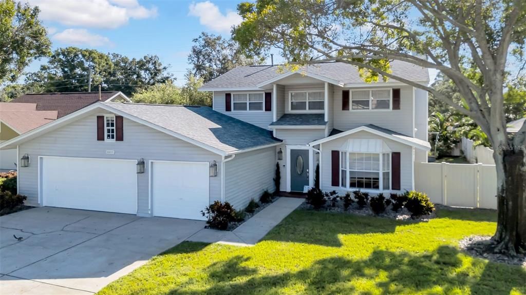 For Sale: $840,000 (3 beds, 2 baths, 2184 Square Feet)