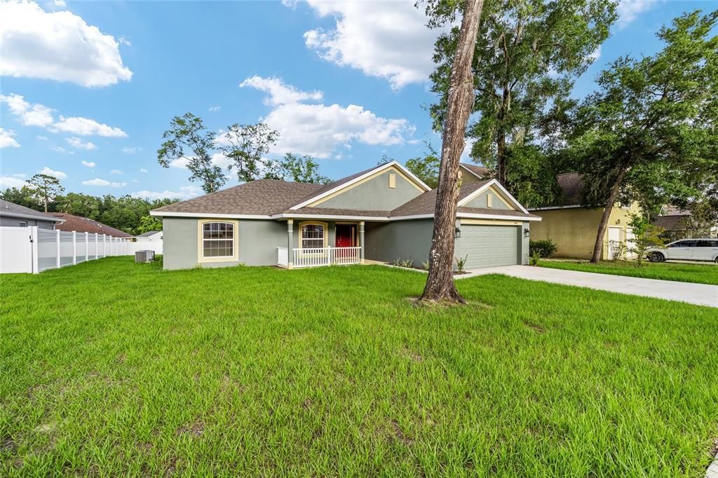 待售: $329,000 (4 贝兹, 2 浴室, 1758 平方英尺)