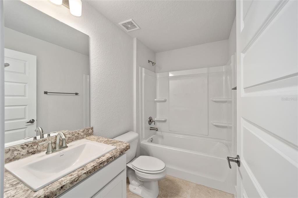 待售: $329,000 (4 贝兹, 2 浴室, 1758 平方英尺)