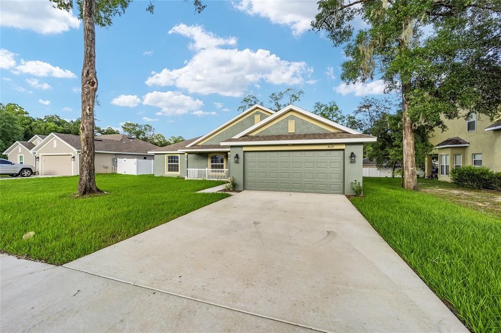 待售: $329,000 (4 贝兹, 2 浴室, 1758 平方英尺)