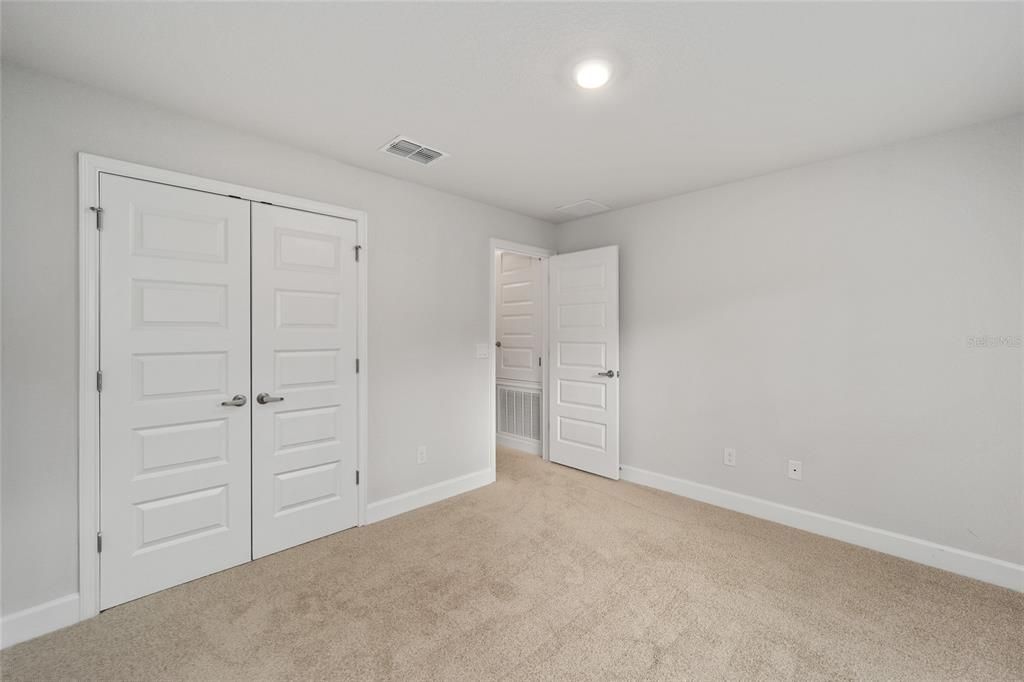 待售: $329,000 (4 贝兹, 2 浴室, 1758 平方英尺)