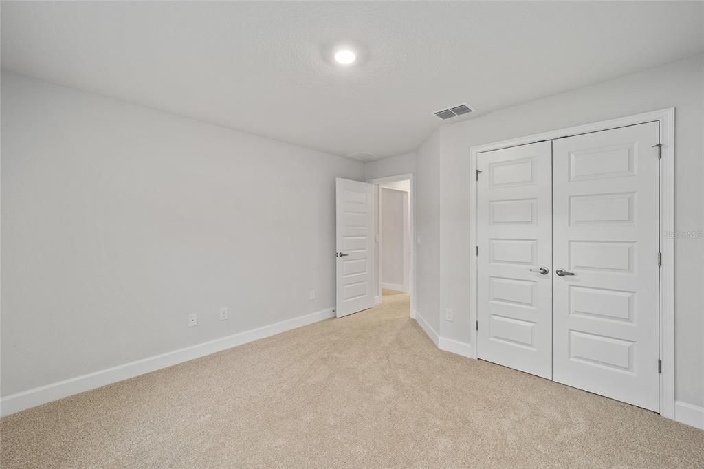 待售: $329,000 (4 贝兹, 2 浴室, 1758 平方英尺)