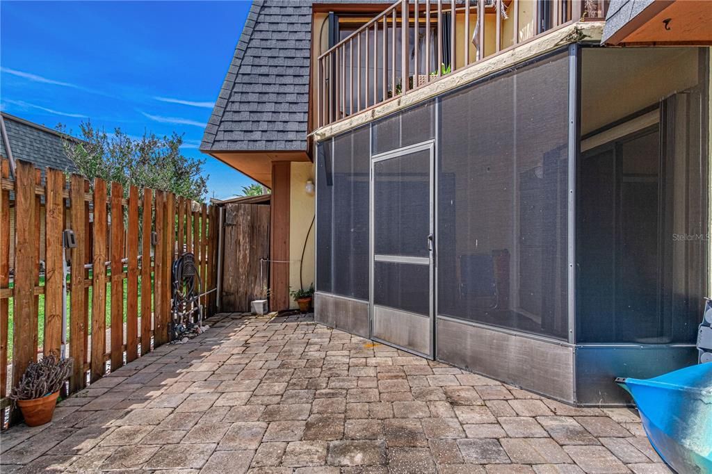 For Rent: $2,800 (2 beds, 2 baths, 1328 Square Feet)