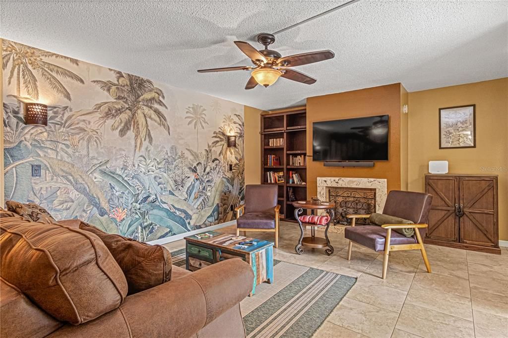 For Rent: $2,800 (2 beds, 2 baths, 1328 Square Feet)