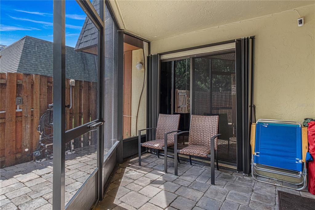 For Rent: $2,800 (2 beds, 2 baths, 1328 Square Feet)