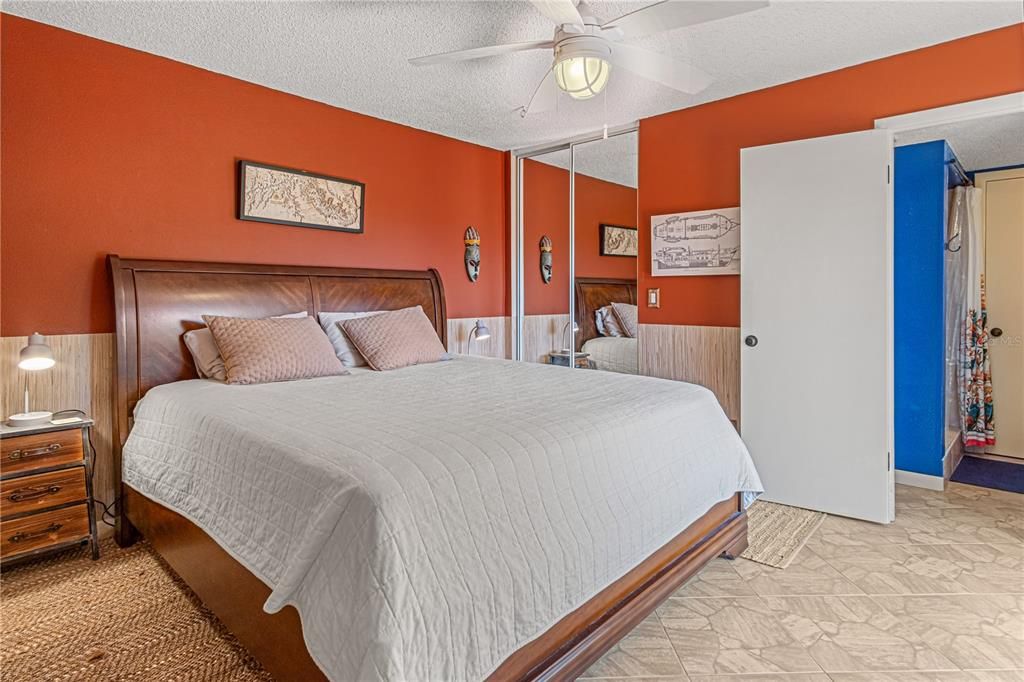 For Rent: $2,800 (2 beds, 2 baths, 1328 Square Feet)