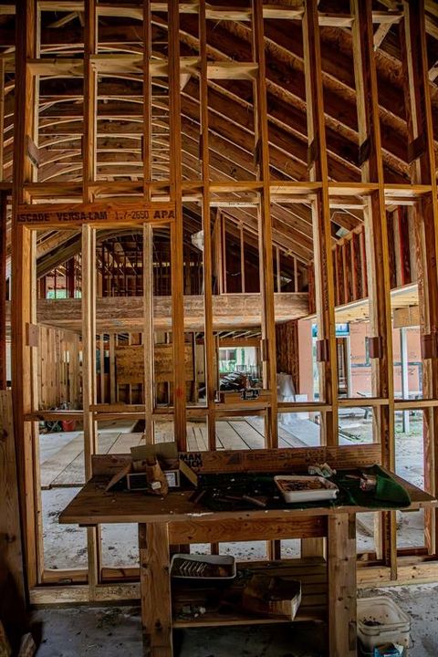 合同活跃: $399,900 (4 贝兹, 4 浴室, 3796 平方英尺)