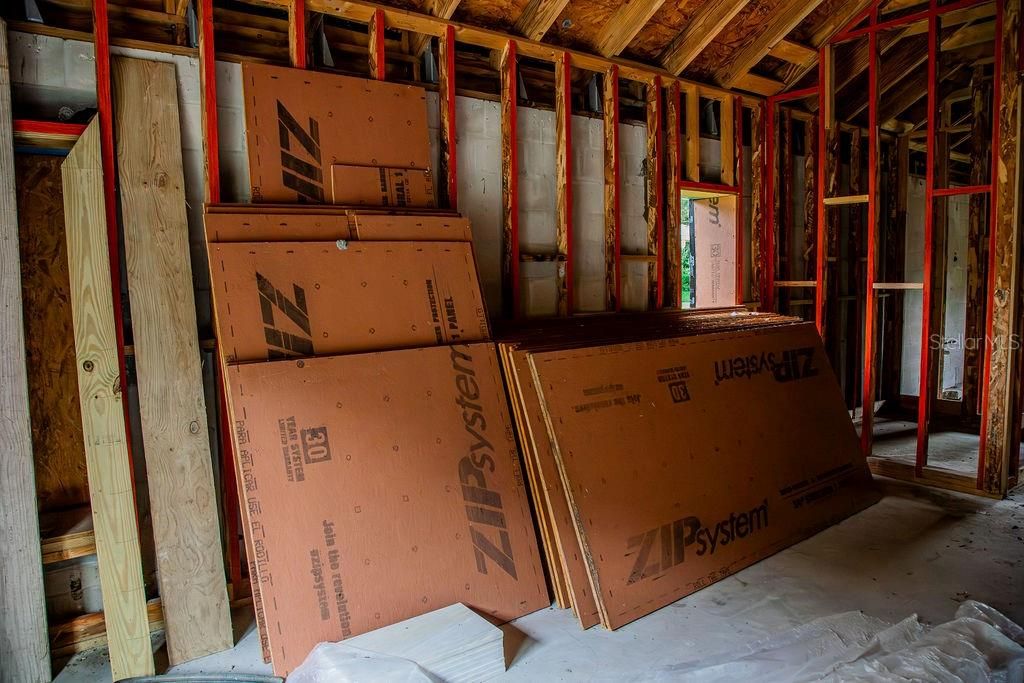 合同活跃: $399,900 (4 贝兹, 4 浴室, 3796 平方英尺)