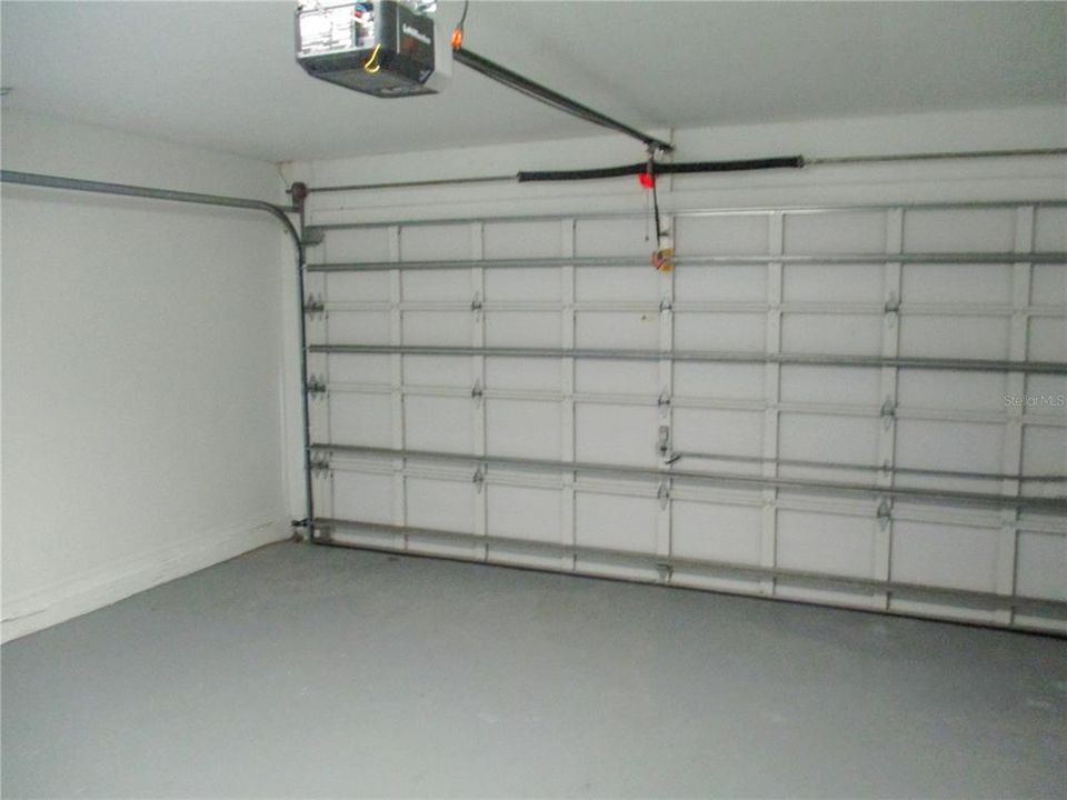 Active With Contract: $314,900 (3 beds, 2 baths, 1439 Square Feet)