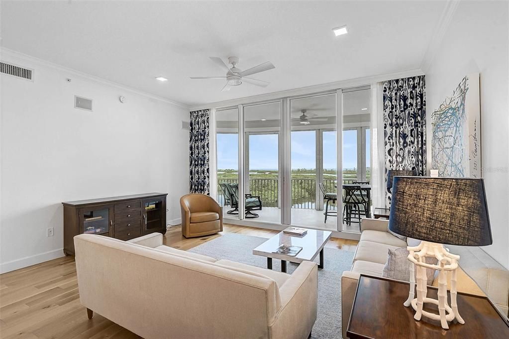 В аренду: $6,000 (3 спален, 3 ванн, 2055 Квадратных фут)