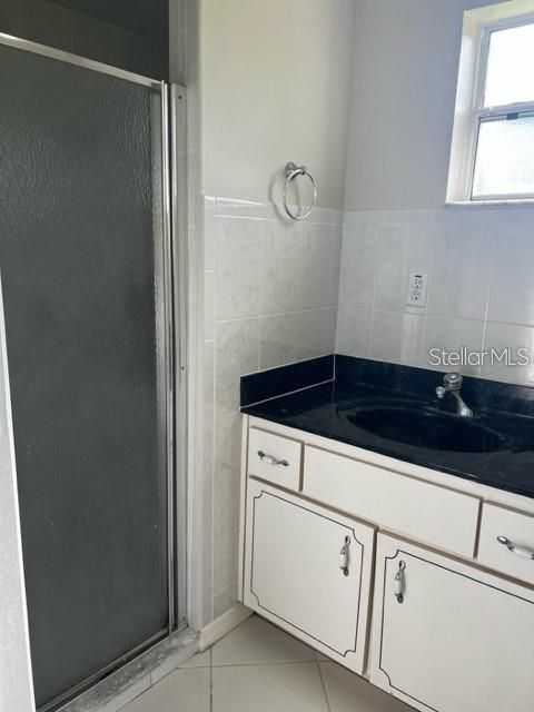 出租: $2,300 (3 贝兹, 3 浴室, 2099 平方英尺)