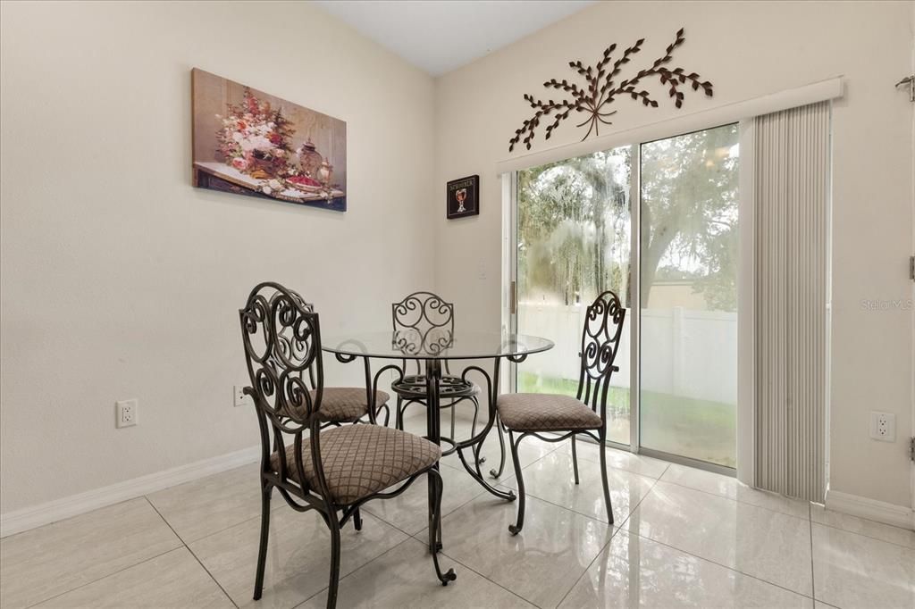 Active With Contract: $2,650 (5 beds, 3 baths, 1604 Square Feet)