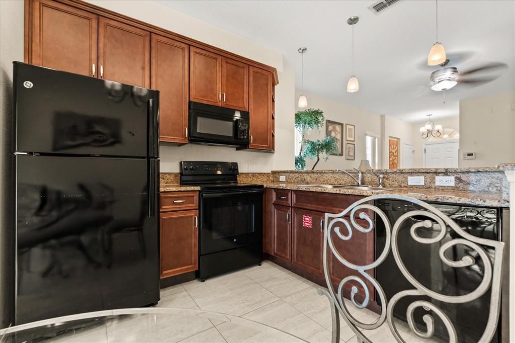 Active With Contract: $2,650 (5 beds, 3 baths, 1604 Square Feet)