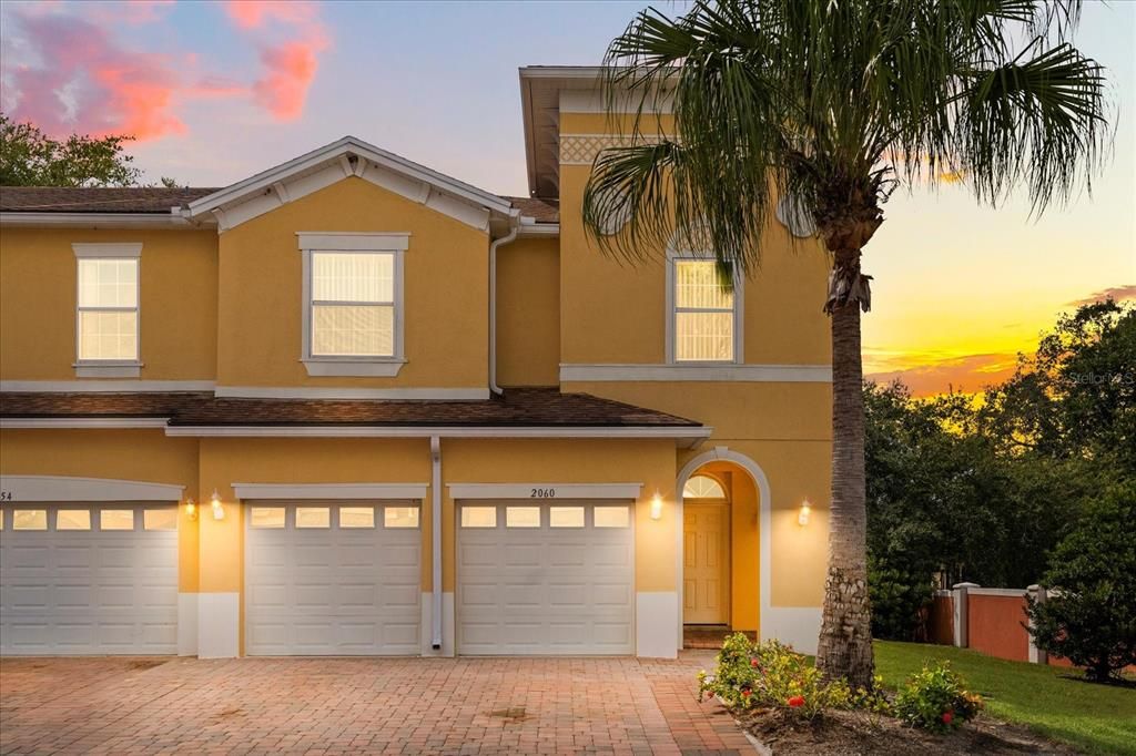 Active With Contract: $2,650 (5 beds, 3 baths, 1604 Square Feet)