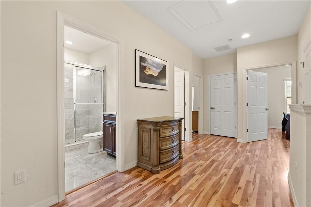 Active With Contract: $2,650 (5 beds, 3 baths, 1604 Square Feet)