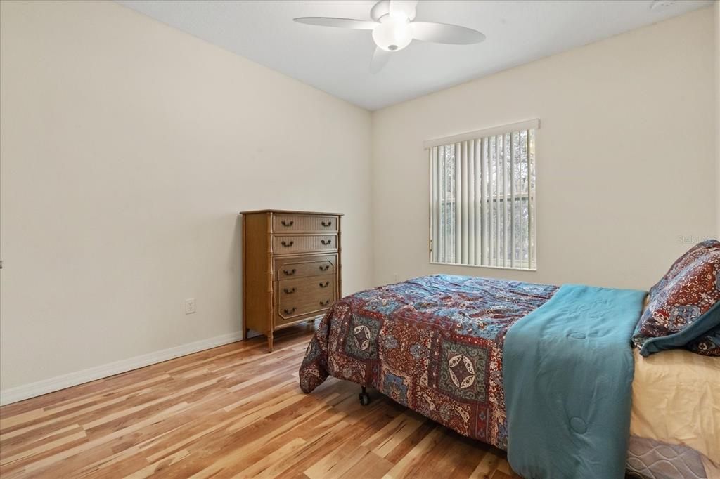 Active With Contract: $2,650 (5 beds, 3 baths, 1604 Square Feet)