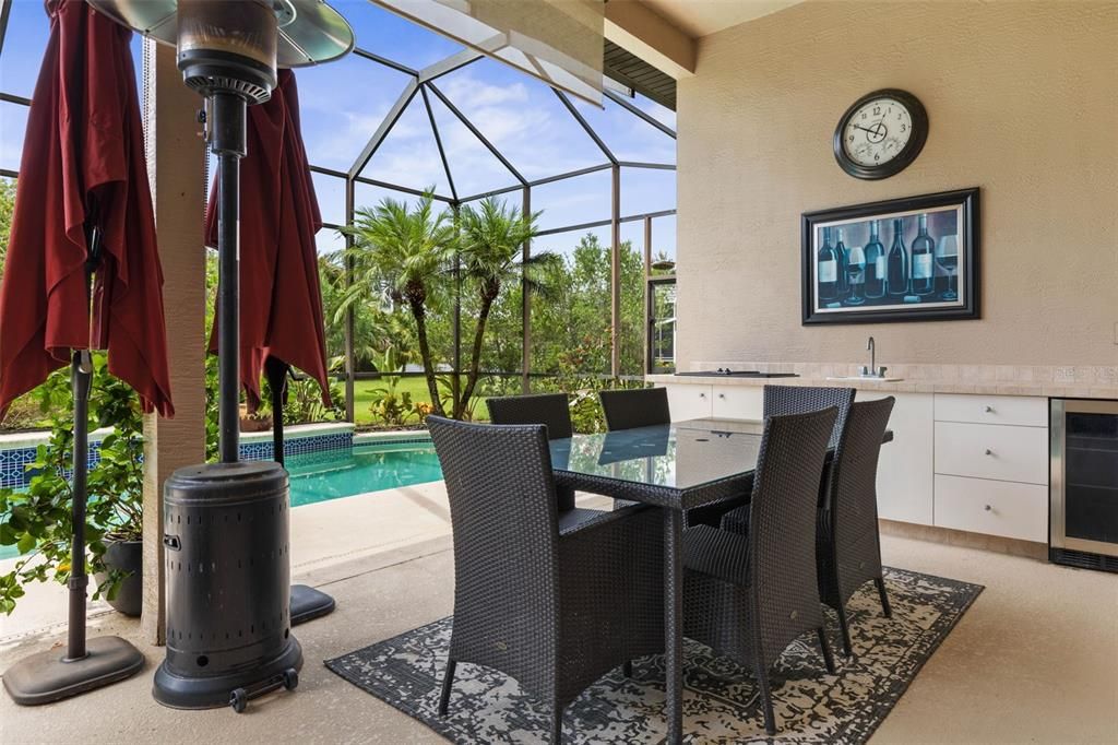 待售: $725,000 (4 贝兹, 2 浴室, 2652 平方英尺)