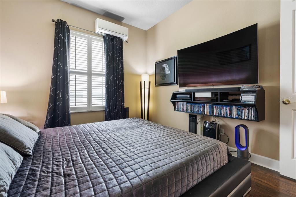 待售: $725,000 (4 贝兹, 2 浴室, 2652 平方英尺)