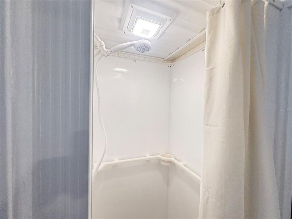 待售: $115,000 (3 贝兹, 2 浴室, 1520 平方英尺)