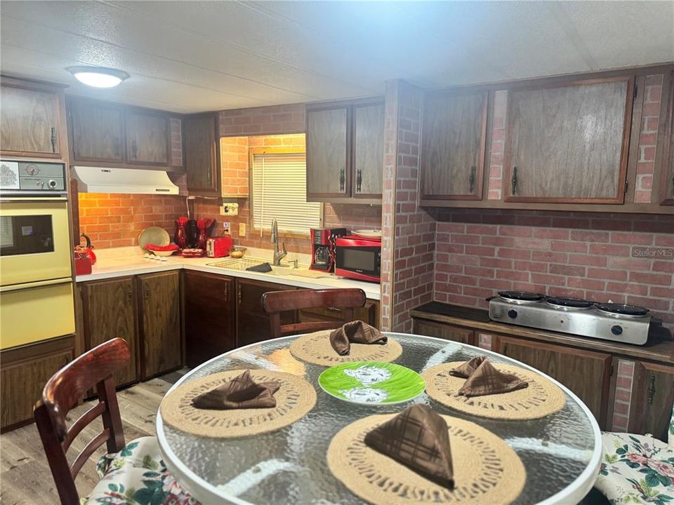 待售: $115,000 (3 贝兹, 2 浴室, 1520 平方英尺)