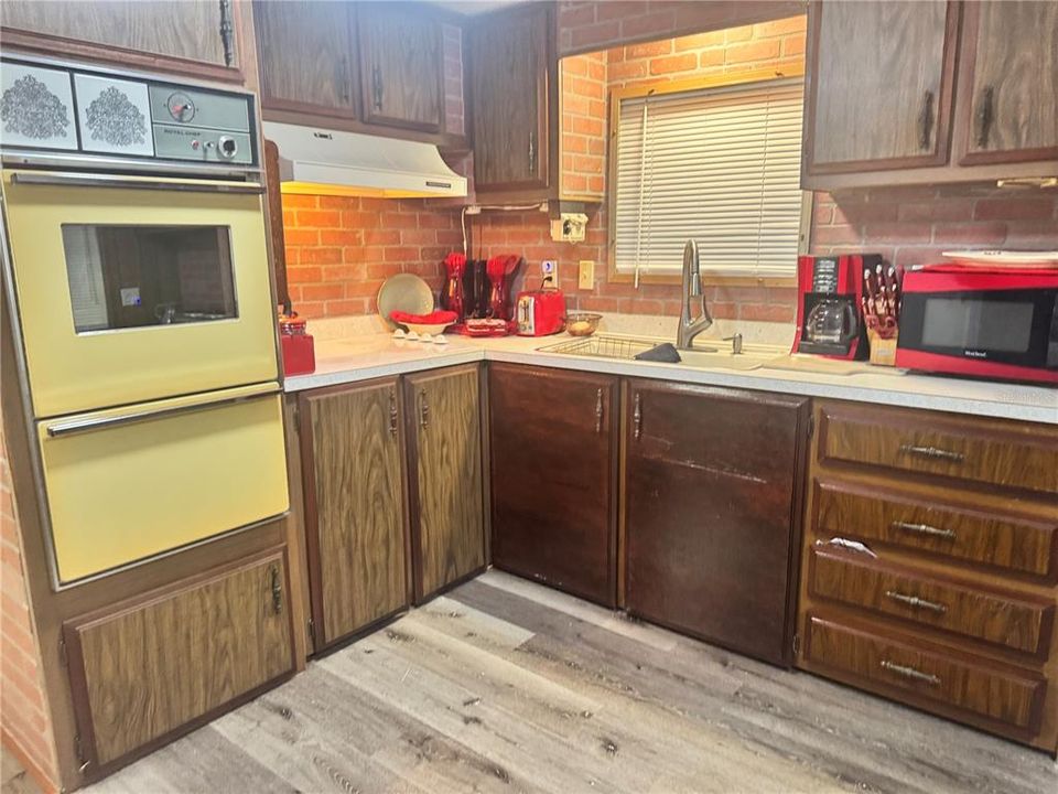 待售: $115,000 (3 贝兹, 2 浴室, 1520 平方英尺)