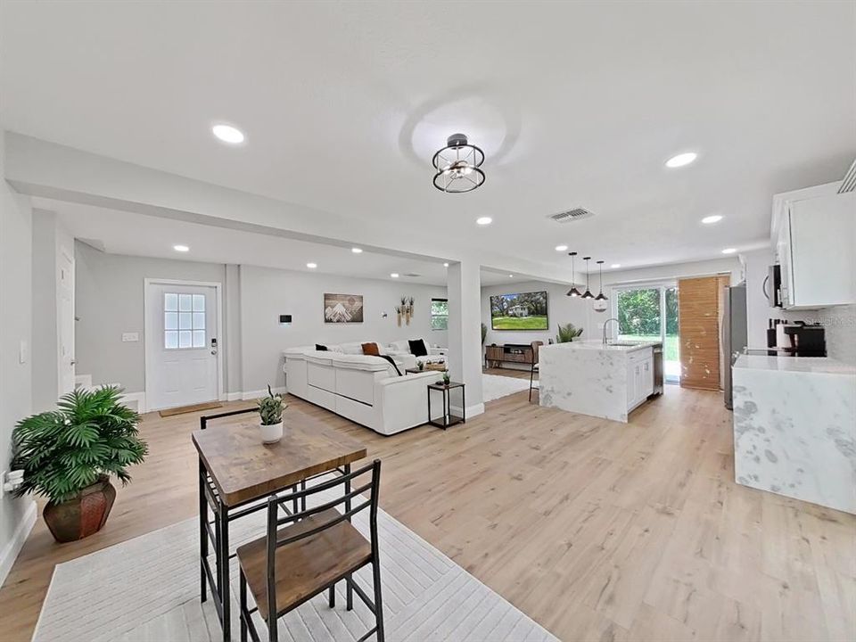 En Venta: $509,999 (4 camas, 3 baños, 2136 Pies cuadrados)