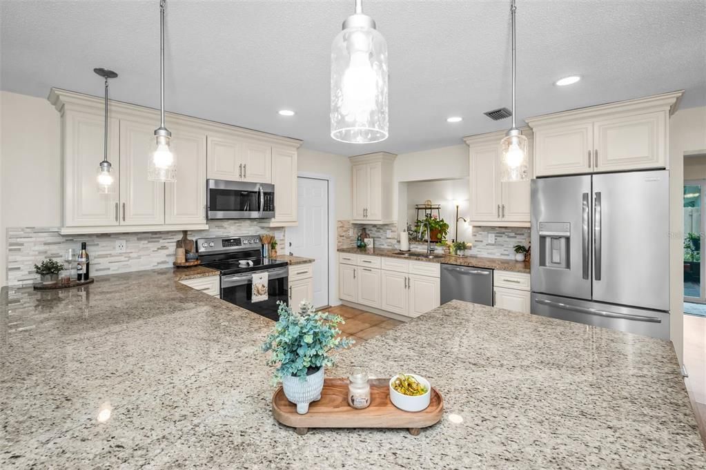 Activo con contrato: $329,999 (2 camas, 1 baños, 1204 Pies cuadrados)