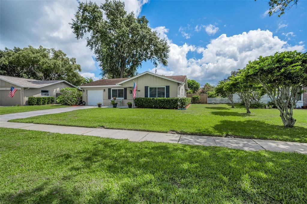 Activo con contrato: $329,999 (2 camas, 1 baños, 1204 Pies cuadrados)