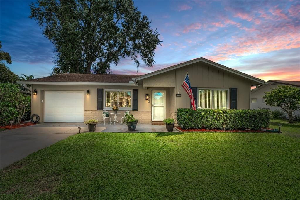 Activo con contrato: $329,999 (2 camas, 1 baños, 1204 Pies cuadrados)