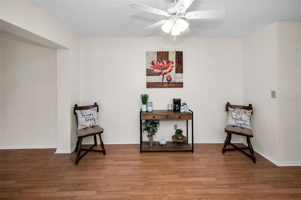 Activo con contrato: $329,999 (2 camas, 1 baños, 1204 Pies cuadrados)