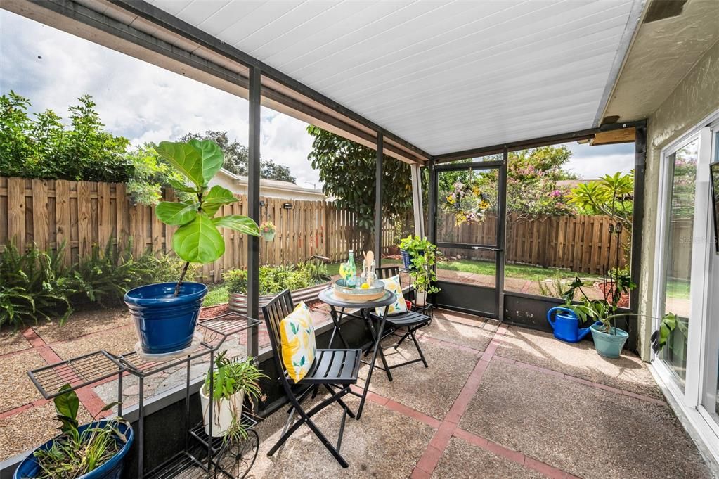 Activo con contrato: $329,999 (2 camas, 1 baños, 1204 Pies cuadrados)