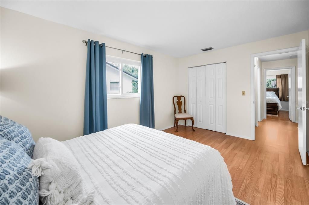 Activo con contrato: $329,999 (2 camas, 1 baños, 1204 Pies cuadrados)