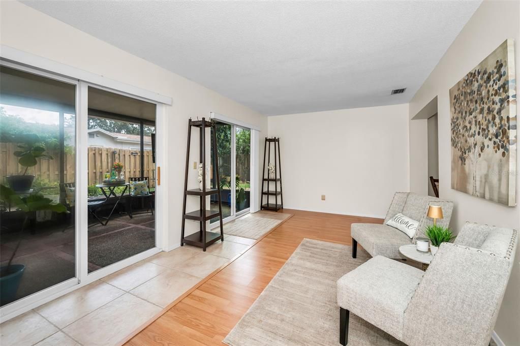 Activo con contrato: $329,999 (2 camas, 1 baños, 1204 Pies cuadrados)