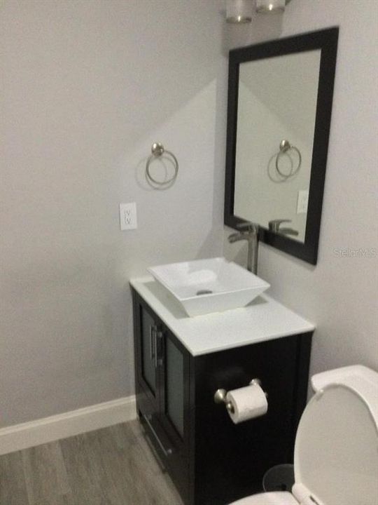 合同活跃: $311,950 (3 贝兹, 2 浴室, 1266 平方英尺)