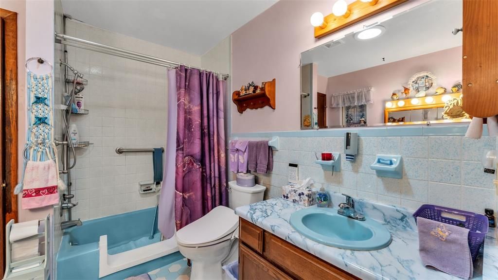 For Sale: $549,800 (3 beds, 2 baths, 2260 Square Feet)