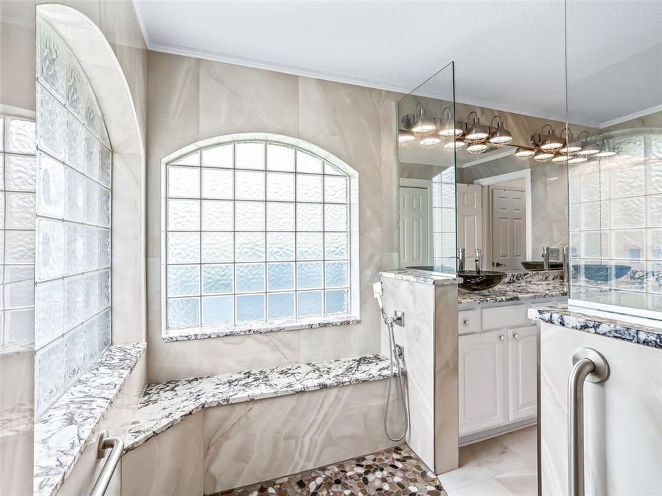 For Sale: $529,900 (3 beds, 2 baths, 2531 Square Feet)