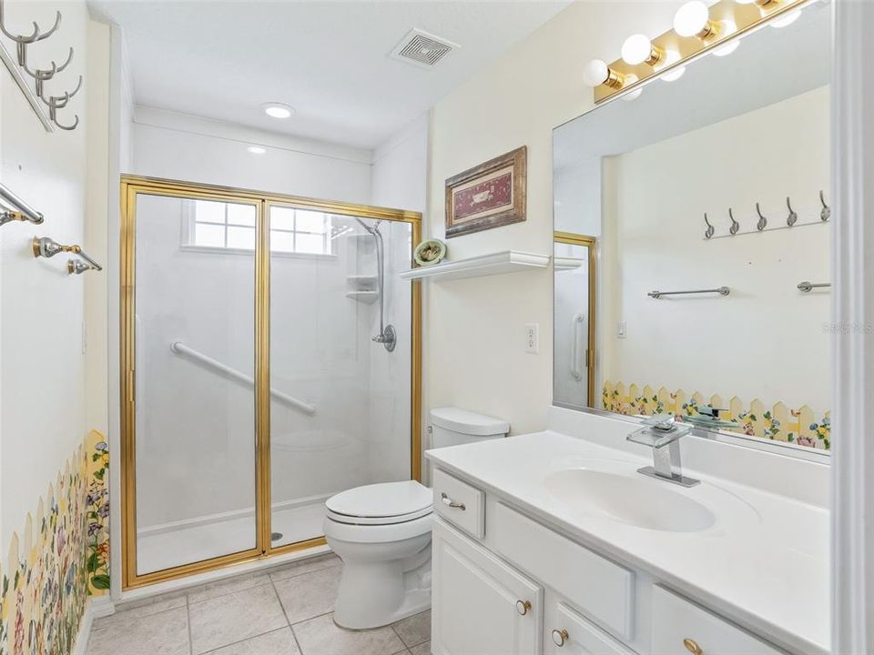 For Sale: $529,900 (3 beds, 2 baths, 2531 Square Feet)