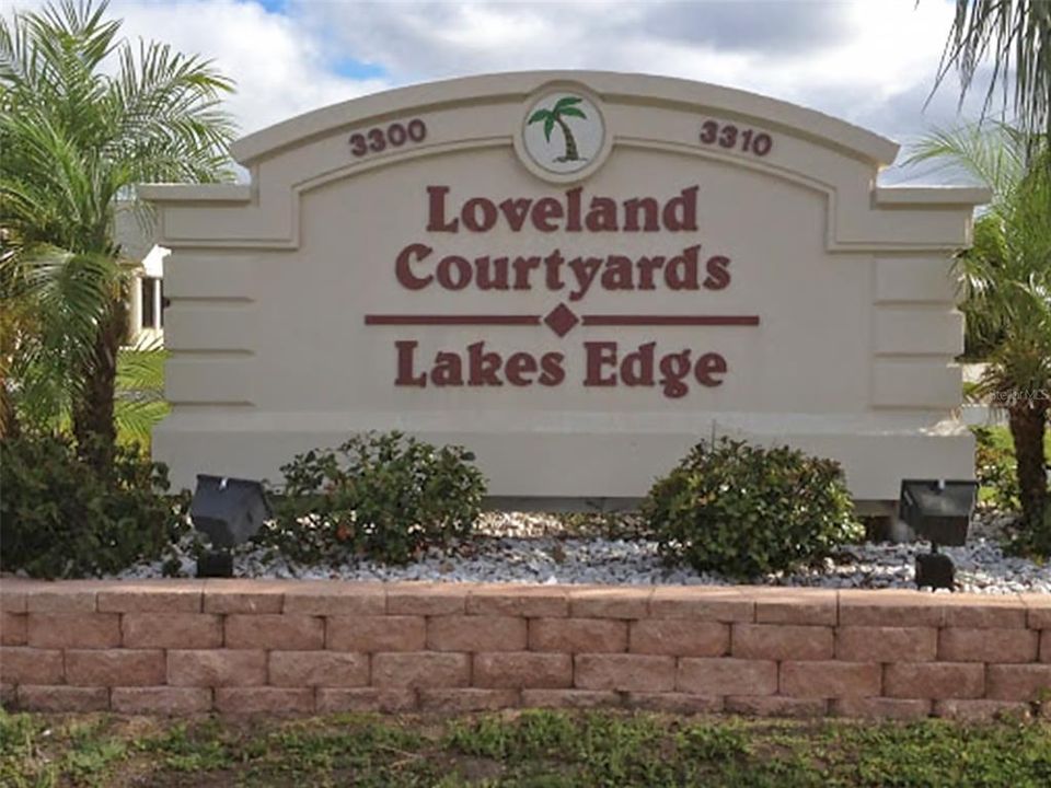 Active With Contract: $132,500 (2 beds, 2 baths, 897 Square Feet)