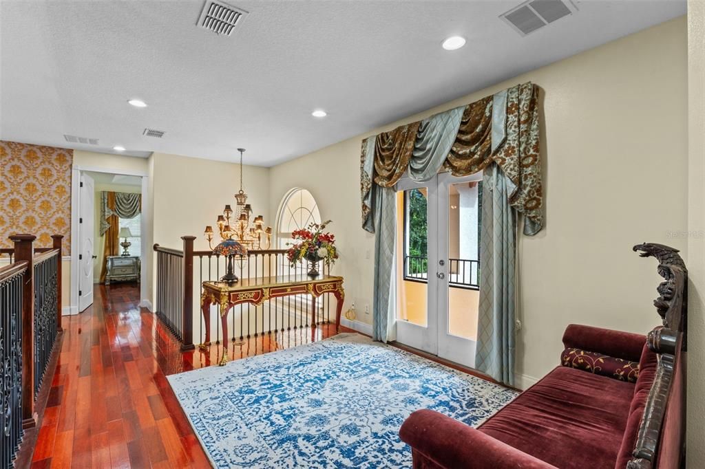 En Venta: $1,690,000 (8 camas, 5 baños, 5301 Pies cuadrados)