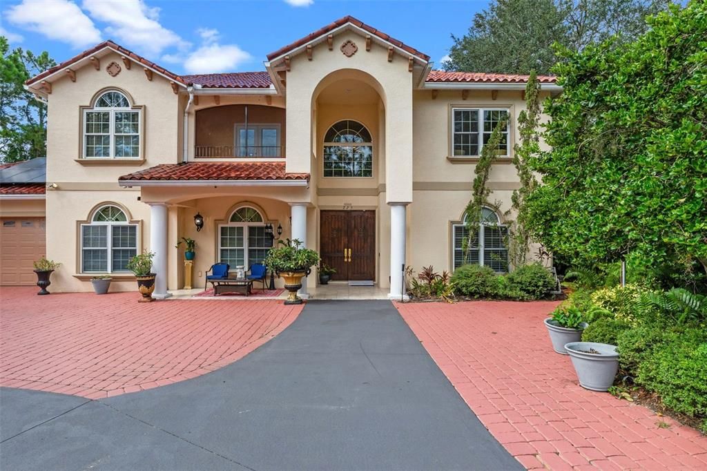 En Venta: $1,690,000 (8 camas, 5 baños, 5301 Pies cuadrados)