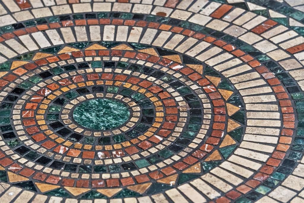 En Venta: $1,690,000 (8 camas, 5 baños, 5301 Pies cuadrados)